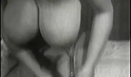 تخت کیر کس ممه که تنها او به ارمغان می آورد به شما از