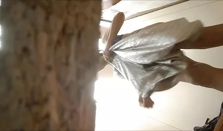 به نوازش خود را زیبا و ظریف سکس کیر بزرگ در اشکال, گوشت