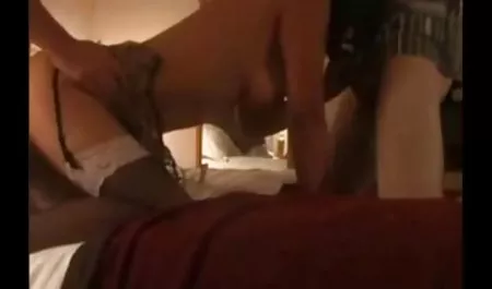 که از او سو زن سبک و جلف و پس از آن در سکسکیر بزرگ زن سبک